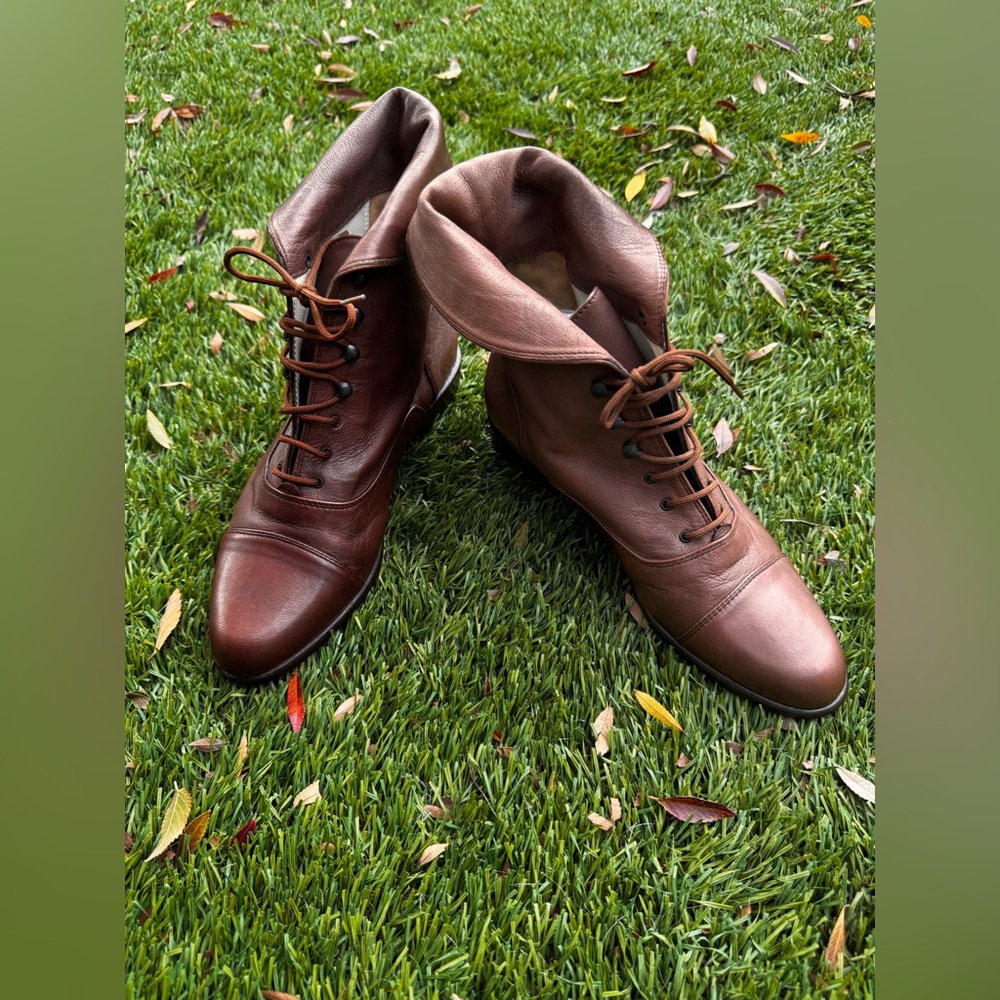 Norsdtrom Peter Pan Ankle Leather  Boots